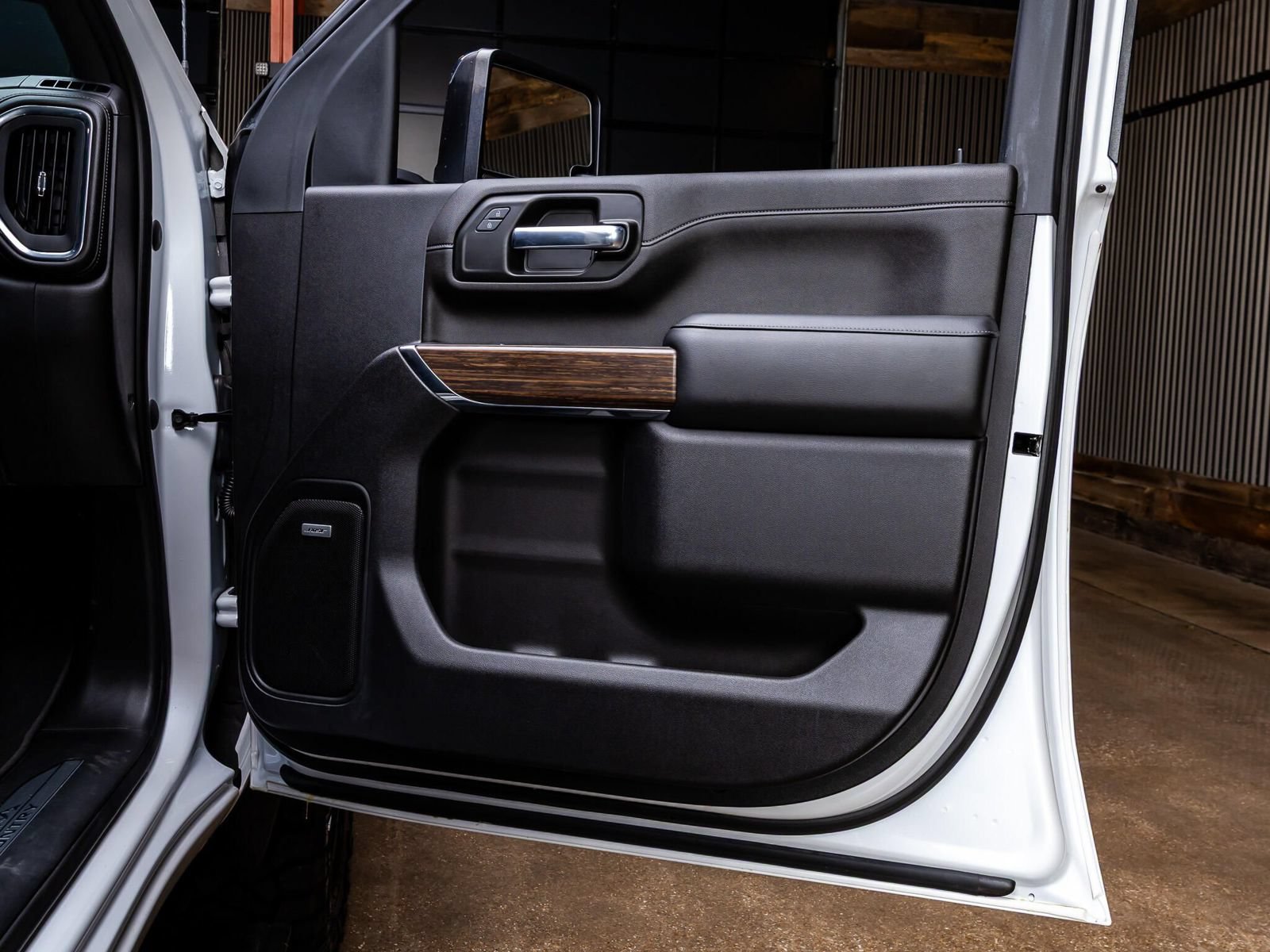 Used 2023 Chevrolet Silverado 3500 High Country AWD/4WD image 37