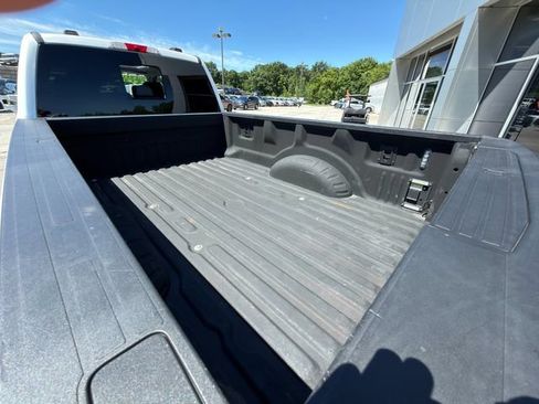 Used 2024 Ford F350 Lariat w/ Lariat Ultimate Package AWD/4WD image 12