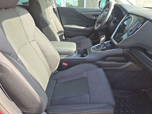 Used 2025 Subaru Outback Premium image 26