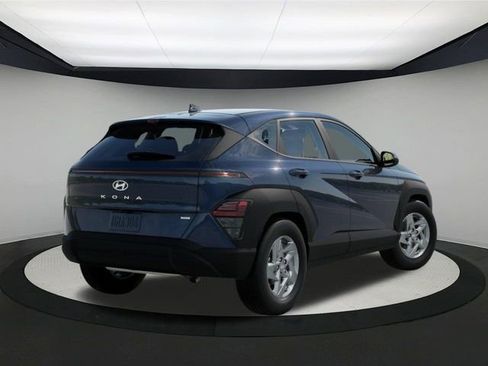 New 2026 Hyundai Kona SE image 4