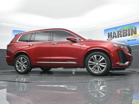 Used 2022 Cadillac XT6 Premium Luxury w/ Technology Package FWD image 20