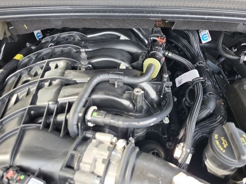 Used 2022 Jeep Grand Cherokee Limited image 22