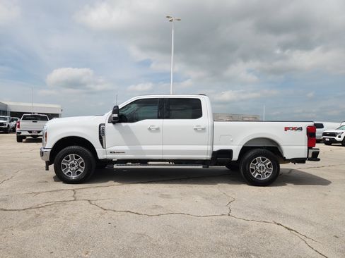 Used 2024 Ford F250 Lariat w/ FX4 Off-Road Package AWD/4WD image 4