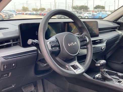 Used 2025 Kia K5 LXS image 7