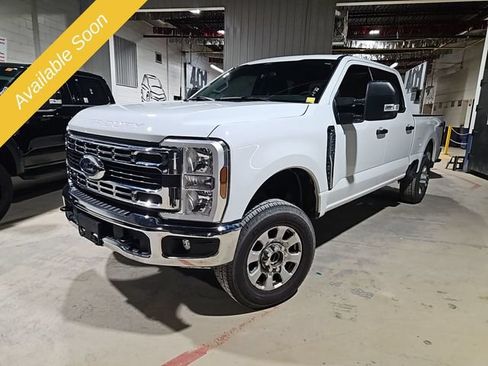 Used 2024 Ford F250 XLT AWD/4WD image 1