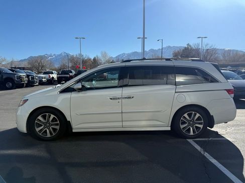 Used 2016 Honda Odyssey Touring image 4