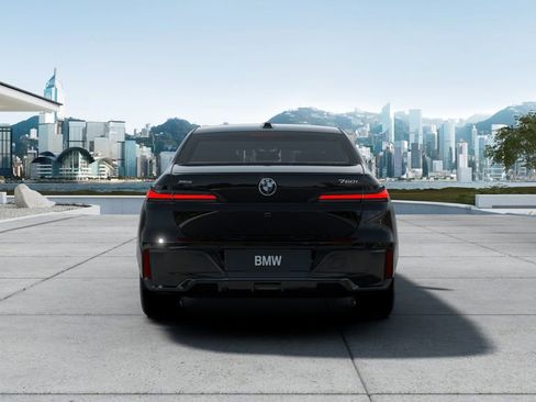 New 2026 BMW 760i xDrive w/ Executive Package AWD/4WD image 32