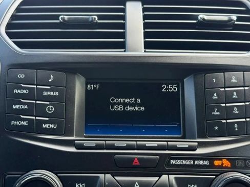 Used 2017 Ford Explorer XLT AWD/4WD image 26
