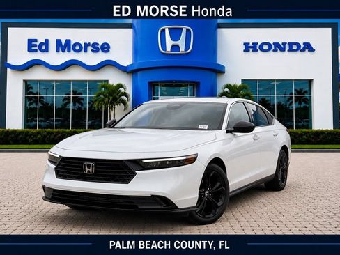 Used 2025 Honda Accord SE image 1