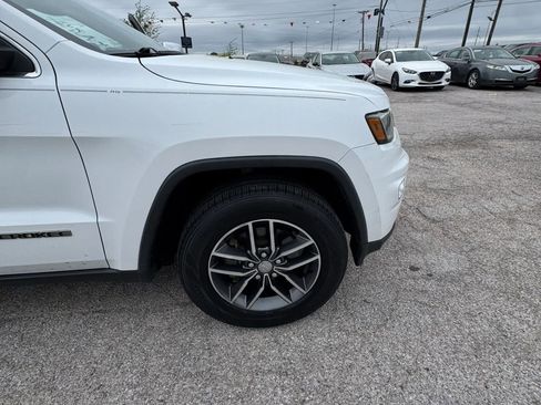 Used 2017 Jeep Grand Cherokee Limited w/ Luxury Group II RWD image 29