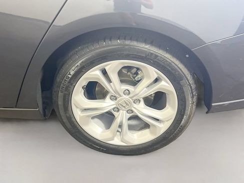 Used 2025 Honda Accord LX image 24