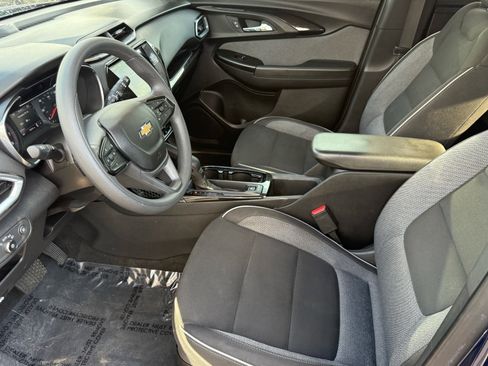 Used 2022 Chevrolet TrailBlazer LT w/ Convenience Package image 14