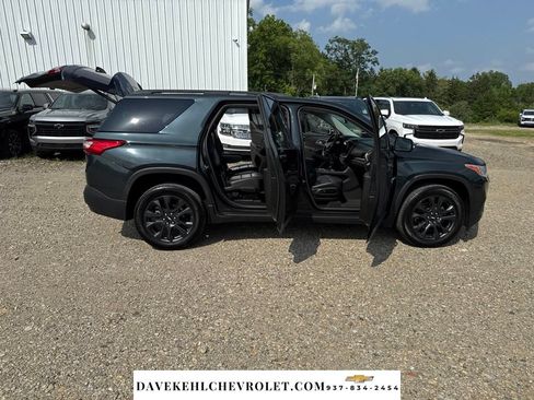 Used 2020 Chevrolet Traverse RS FWD image 32