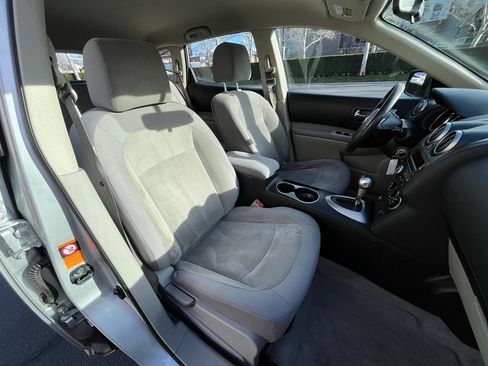 Used 2009 Nissan Rogue S image 19