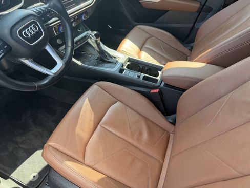Used 2019 Audi Q3 2.0T Premium Plus w/ Premium Plus Package AWD/4WD image 19