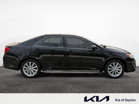 Used 2014 Toyota Camry XLE w/ Convenience Package image 6