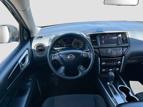 Used 2020 Nissan Pathfinder S FWD image 20