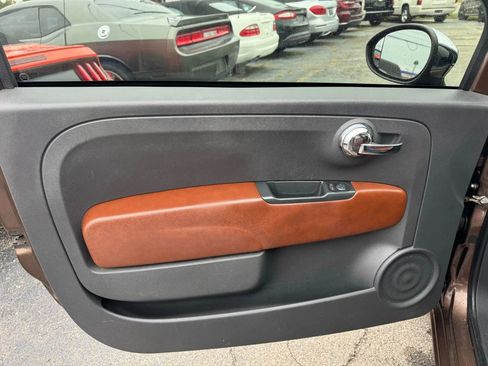 Used 2012 FIAT 500 Lounge w/ Luxury Leather Pkg image 9