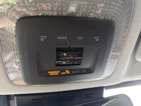 New 2026 Toyota Prius Plug-In Hybrid FWD image 21