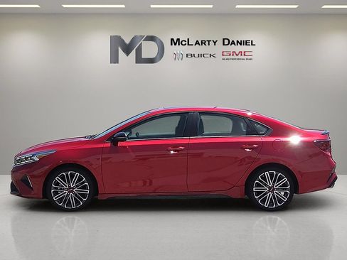 Used 2023 Kia Forte GT w/ GT2 Package FWD image 2