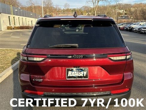 Certified 2023 Jeep Grand Cherokee Altitude image 25