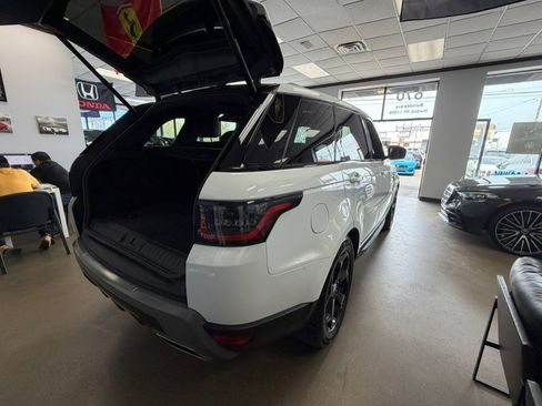 Used 2019 Land Rover Range Rover Sport SE AWD/4WD image 16