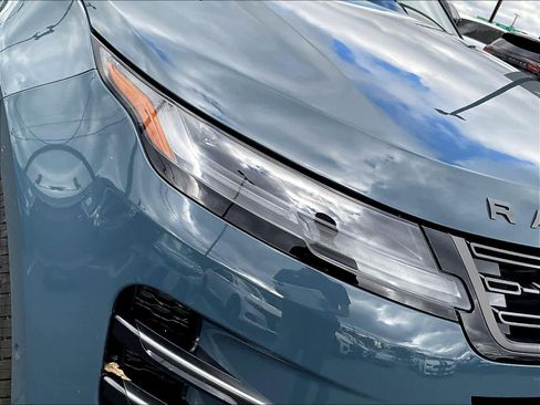 New 2026 Land Rover Range Rover Evoque Dynamic SE image 33