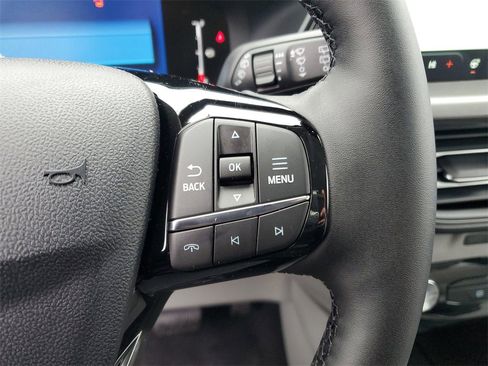 New 2026 Ford Escape SE image 12