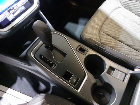 Used 2024 Subaru Crosstrek 2.0i Premium image 23