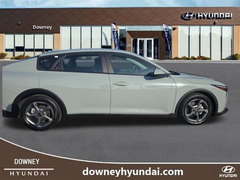 Used 2025 Kia K4 FWD image 6