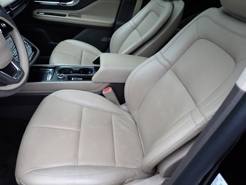 Certified 2022 Lincoln Corsair AWD w/ Premium Package image 15