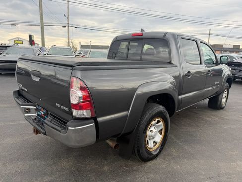 Used 2014 Toyota Tacoma 4x4 Double Cab w/ SR5 Package image 3