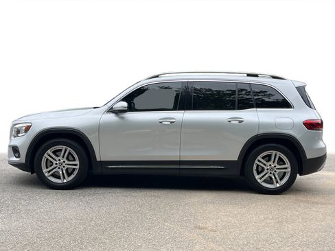 Used 2020 Mercedes-Benz GLB 250 4MATIC image 21