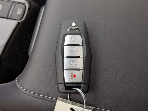 New 2026 Mitsubishi Outlander SE AWD/4WD image 31