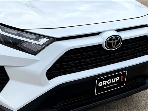 Used 2024 Toyota RAV4 XLE w/ Convenience Package image 30