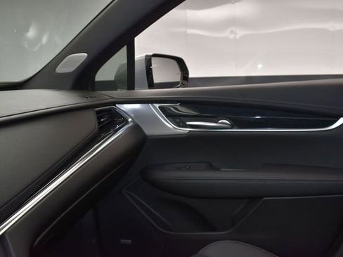 Used 2025 Cadillac XT5 Premium Luxury FWD image 20