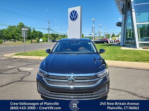 Certified 2024 Volkswagen Jetta SEL FWD image 2