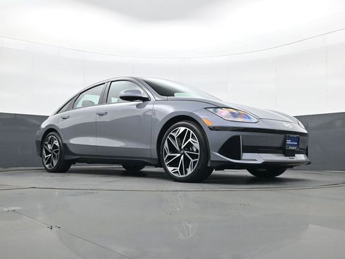 Certified 2024 Hyundai Ioniq 6 Limited image 23