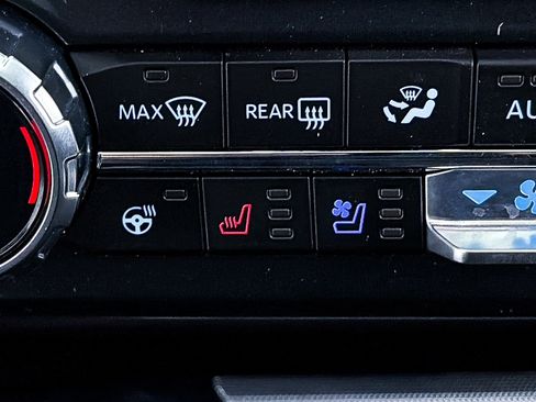 Used 2023 Ford F250 Lariat w/ Lariat Ultimate Package image 43