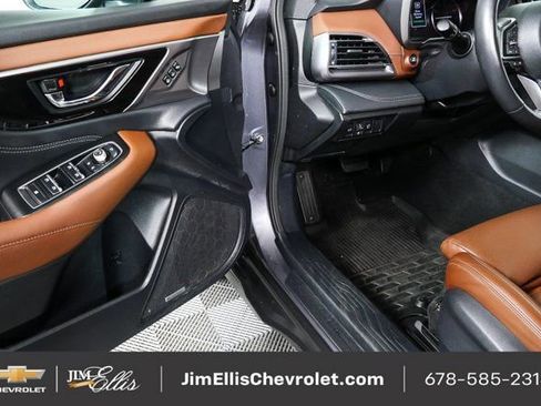 Used 2022 Subaru Outback Touring w/ Popular Package #2 image 9