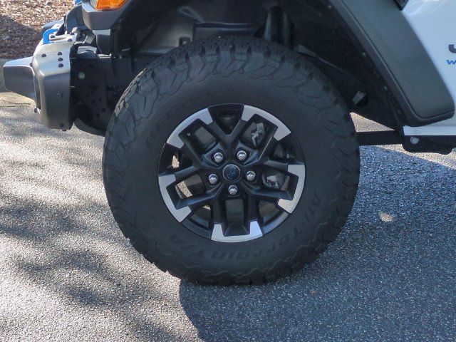 Used 2024 Jeep Wrangler Unlimited Rubicon 4xe w/ Capability Package AWD/4WD image 10