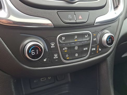 Certified 2024 Chevrolet Equinox LT AWD/4WD image 16