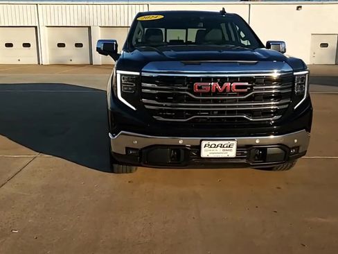 Used 2024 GMC Sierra 1500 SLT w/ SLT Premium Plus Package AWD/4WD image 3