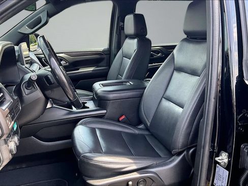 Used 2023 Chevrolet Suburban LT AWD/4WD image 25