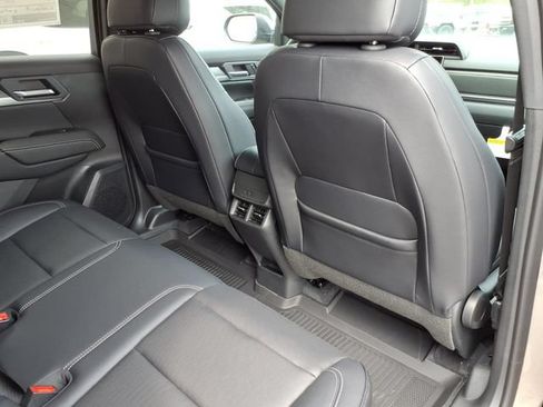 New 2027 GMC Terrain Elevation w/ Elevation Premium Package AWD/4WD image 22