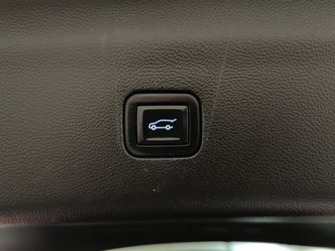 Used 2023 Buick Enclave Premium w/ Experience Buick Package image 32