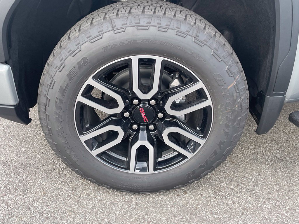 New 2026 GMC Sierra 1500 AT4 w/ AT4 Premium Package AWD/4WD image 33