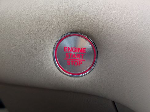 Certified 2025 Acura TLX w/ Technology Package image 17