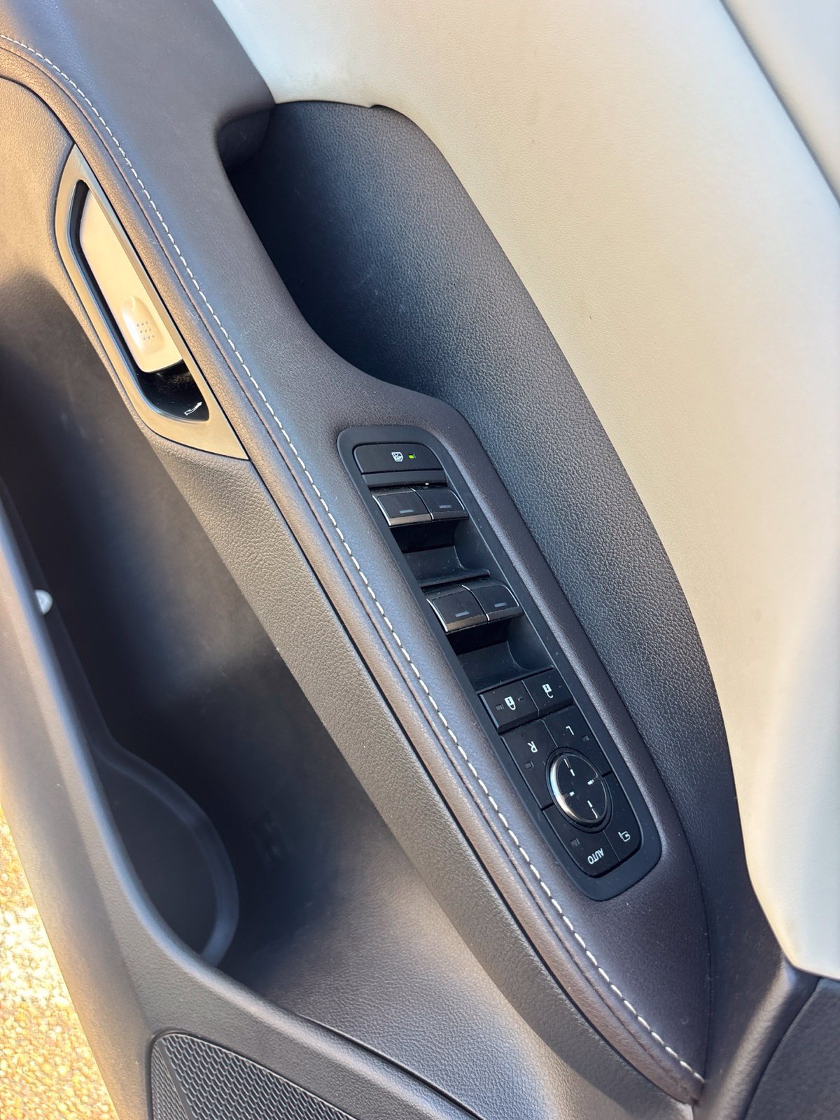 Used 2024 Lexus RX 350 Premium Plus w/ Cold Area Package FWD image 4