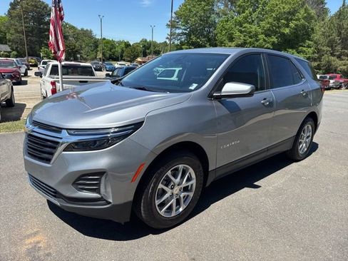 Used 2024 Chevrolet Equinox LT FWD image 3
